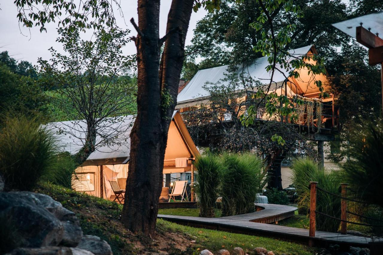 Luxury Vineyard Resort Chateau Ramsak Marburg Exterior foto