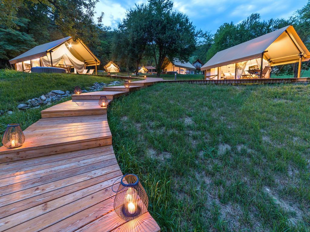 Luxury Vineyard Resort Chateau Ramsak Marburg Exterior foto
