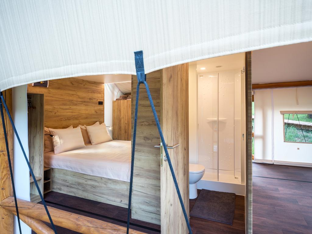 Luxury Vineyard Resort Chateau Ramsak Marburg Exterior foto